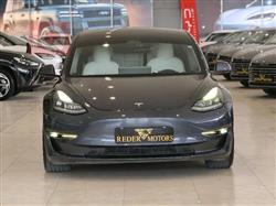 تسلا موديل 3